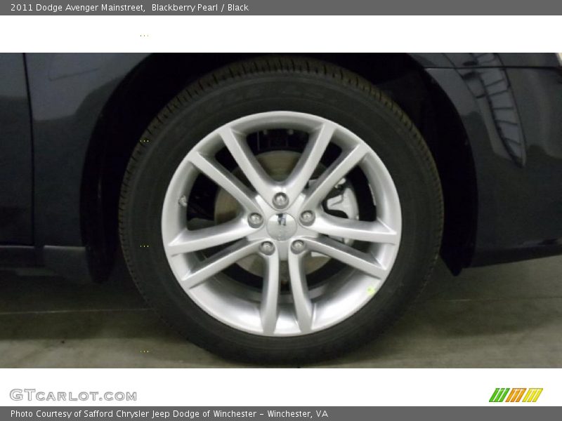 Blackberry Pearl / Black 2011 Dodge Avenger Mainstreet