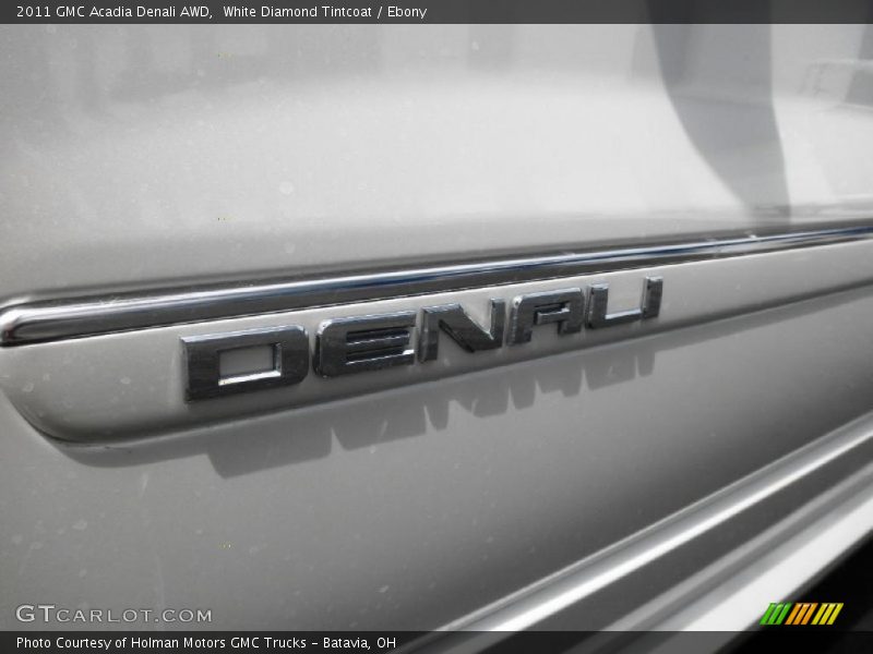 White Diamond Tintcoat / Ebony 2011 GMC Acadia Denali AWD