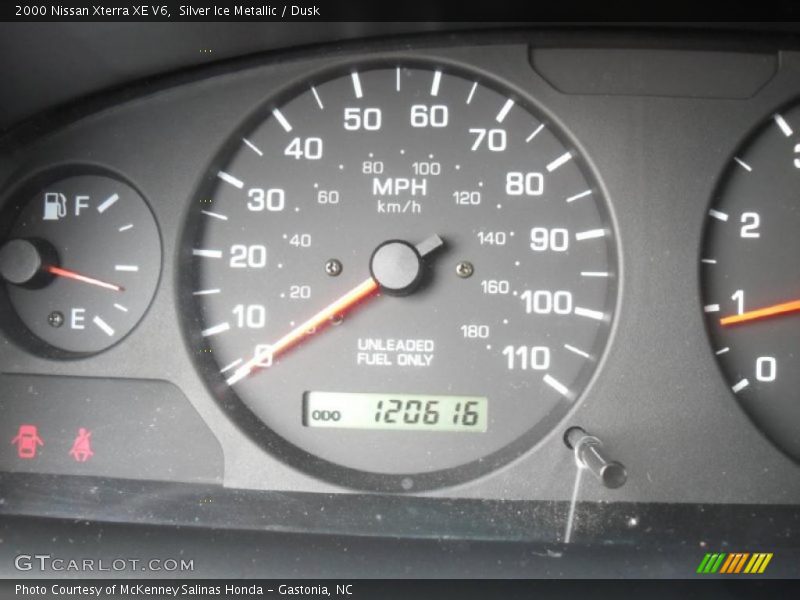 Silver Ice Metallic / Dusk 2000 Nissan Xterra XE V6