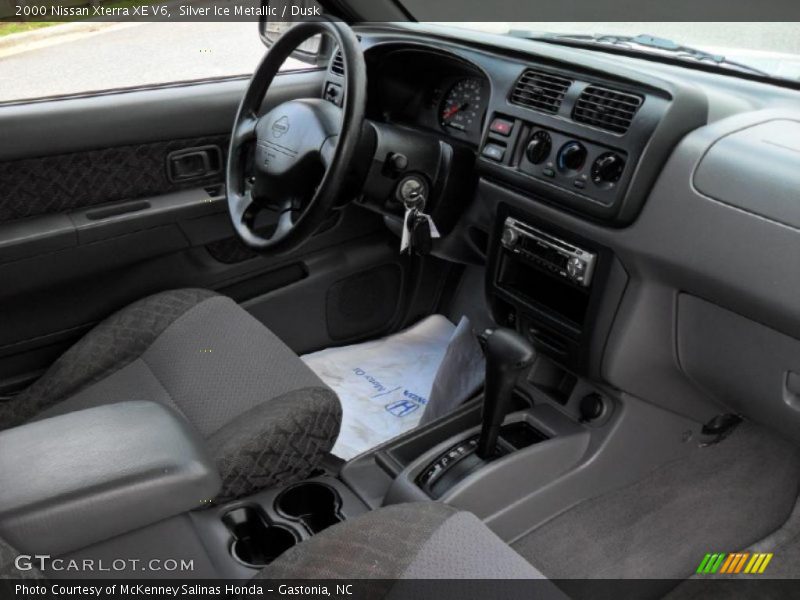 Silver Ice Metallic / Dusk 2000 Nissan Xterra XE V6