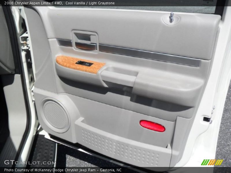 Cool Vanilla / Light Graystone 2008 Chrysler Aspen Limited 4WD