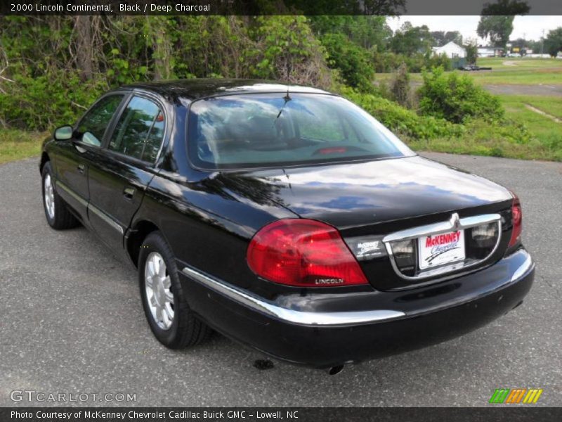 Black / Deep Charcoal 2000 Lincoln Continental