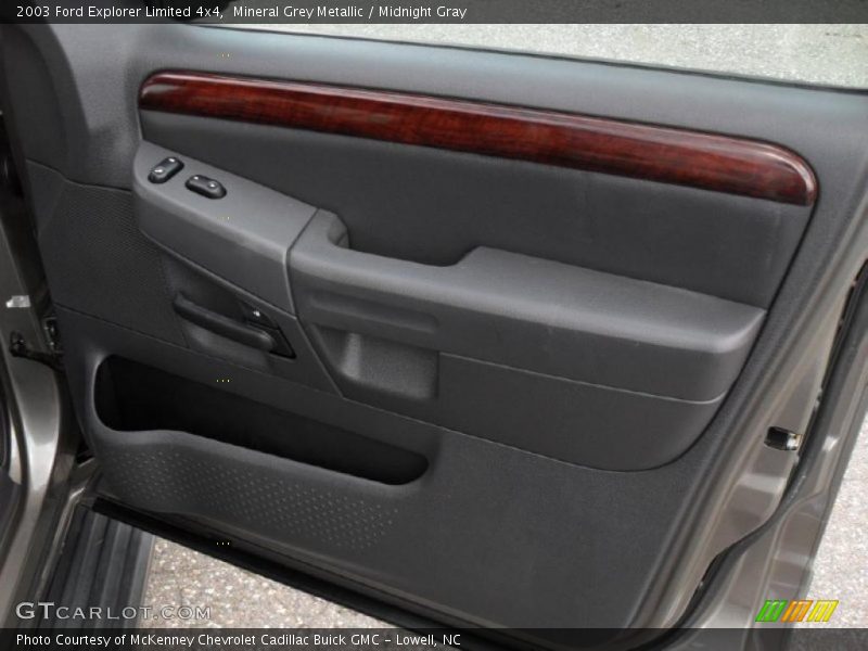 Door Panel of 2003 Explorer Limited 4x4