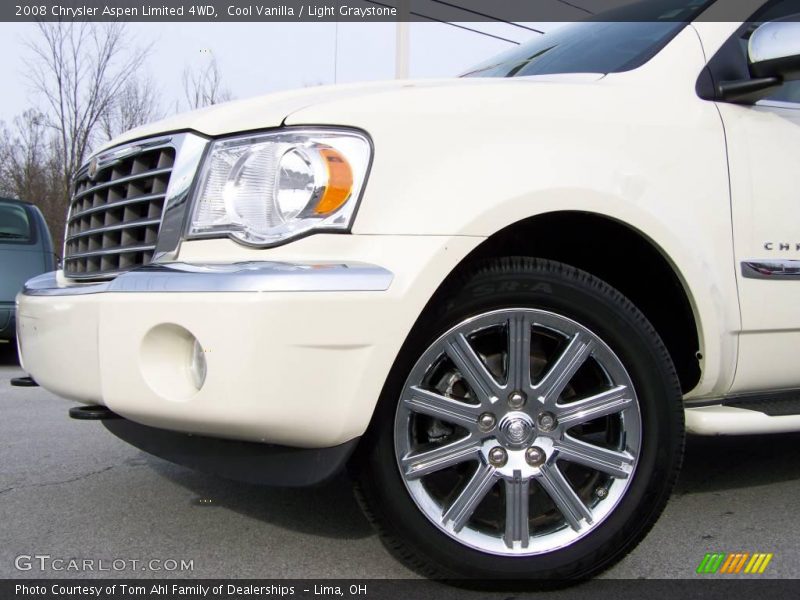 Cool Vanilla / Light Graystone 2008 Chrysler Aspen Limited 4WD