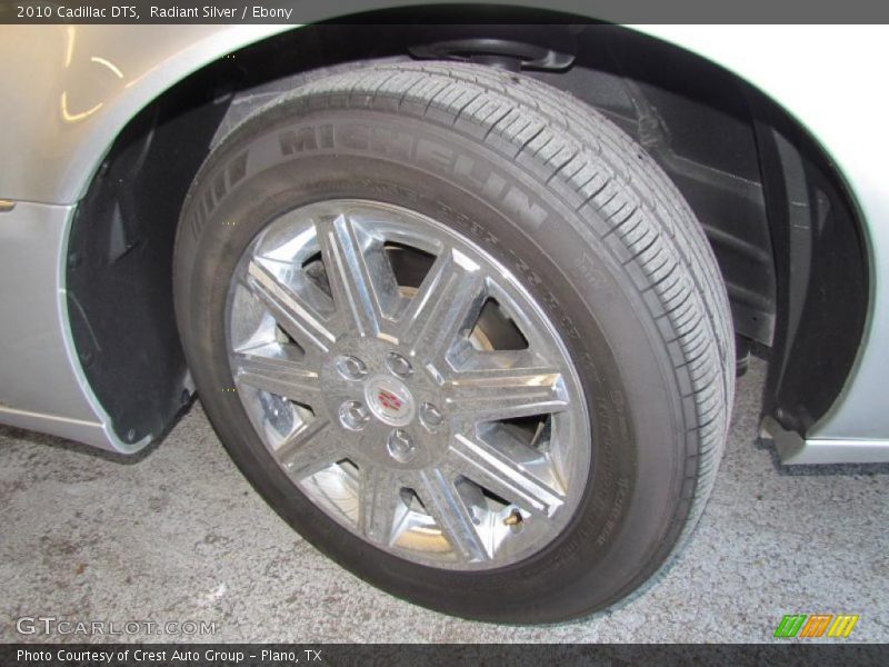 Radiant Silver / Ebony 2010 Cadillac DTS