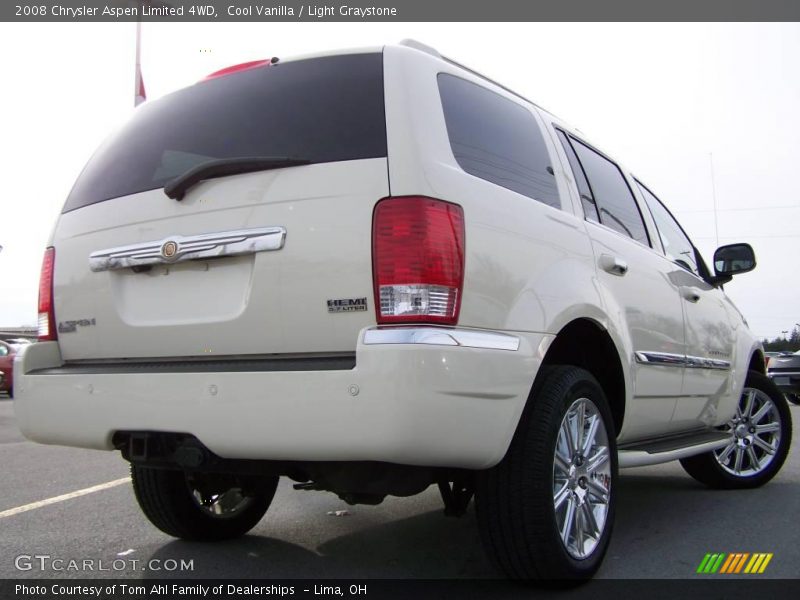 Cool Vanilla / Light Graystone 2008 Chrysler Aspen Limited 4WD