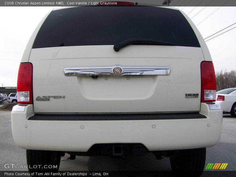 Cool Vanilla / Light Graystone 2008 Chrysler Aspen Limited 4WD