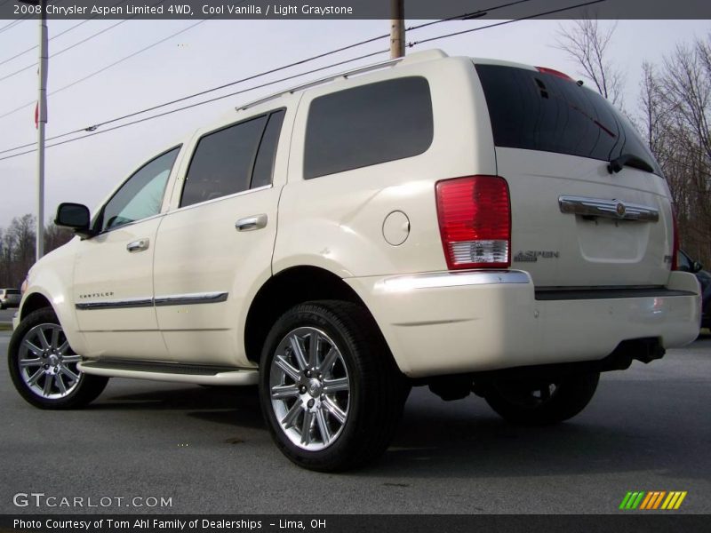 Cool Vanilla / Light Graystone 2008 Chrysler Aspen Limited 4WD