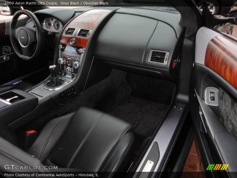 Dashboard of 2009 DB9 Coupe