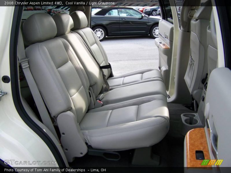 Cool Vanilla / Light Graystone 2008 Chrysler Aspen Limited 4WD