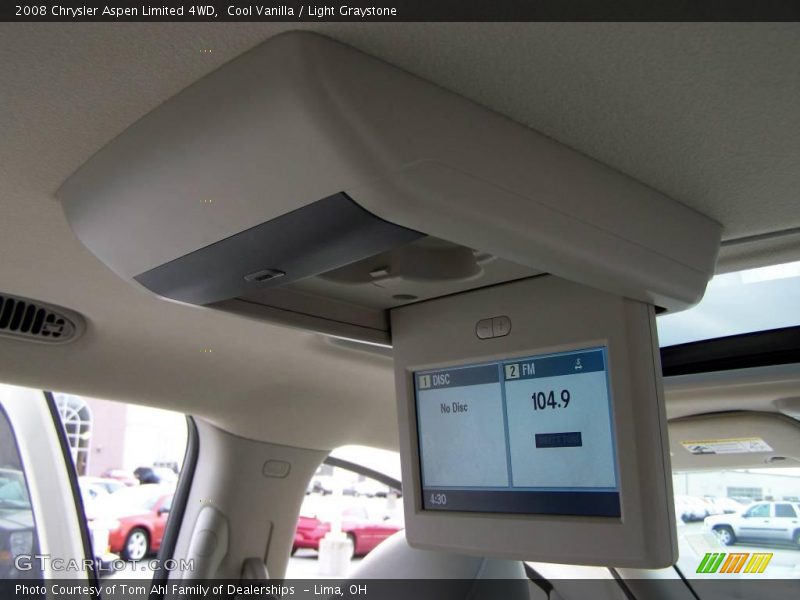 Cool Vanilla / Light Graystone 2008 Chrysler Aspen Limited 4WD