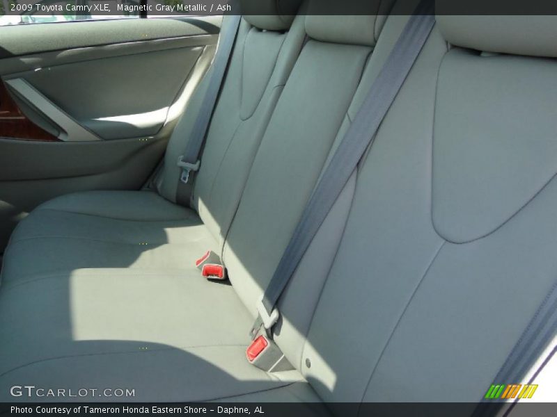 Magnetic Gray Metallic / Ash 2009 Toyota Camry XLE