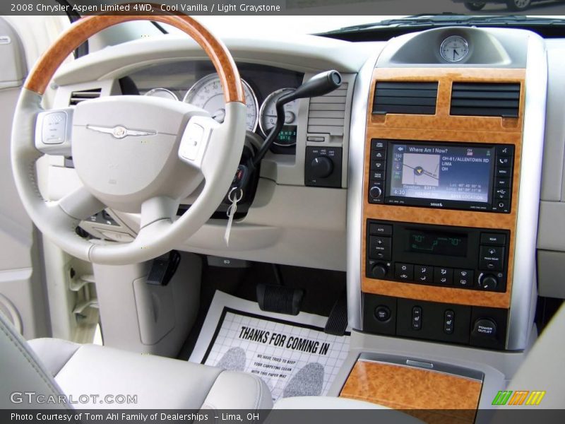 Cool Vanilla / Light Graystone 2008 Chrysler Aspen Limited 4WD
