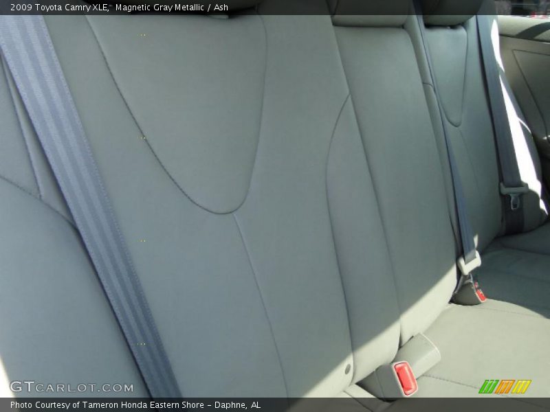 Magnetic Gray Metallic / Ash 2009 Toyota Camry XLE