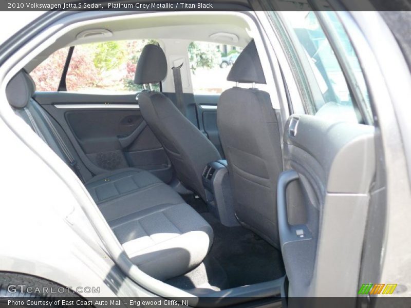 Platinum Grey Metallic / Titan Black 2010 Volkswagen Jetta S Sedan