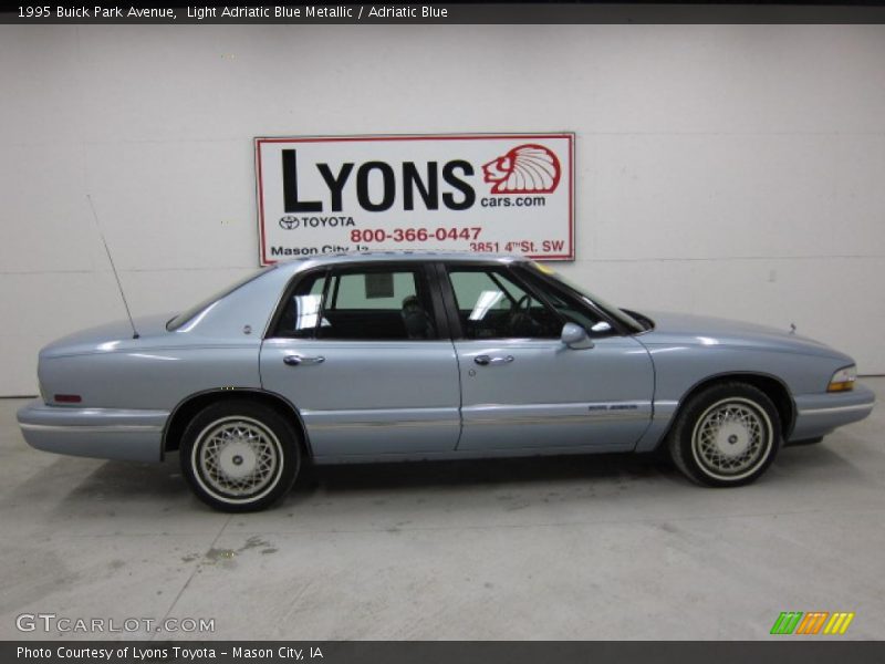 Light Adriatic Blue Metallic / Adriatic Blue 1995 Buick Park Avenue