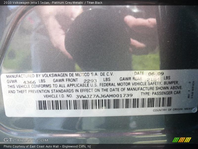 Platinum Grey Metallic / Titan Black 2010 Volkswagen Jetta S Sedan