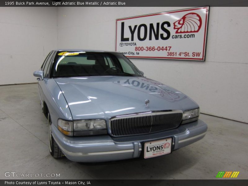 Light Adriatic Blue Metallic / Adriatic Blue 1995 Buick Park Avenue