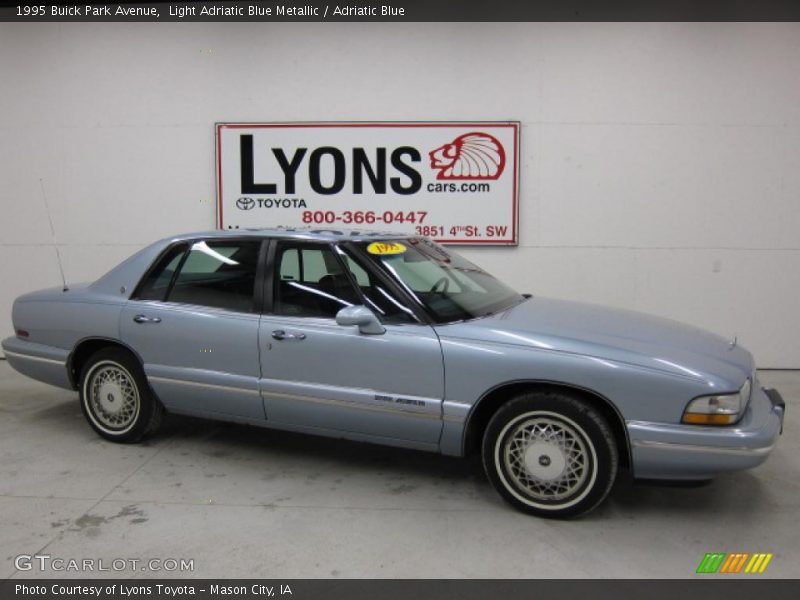 Light Adriatic Blue Metallic / Adriatic Blue 1995 Buick Park Avenue