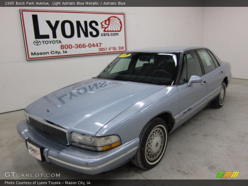 Light Adriatic Blue Metallic / Adriatic Blue 1995 Buick Park Avenue