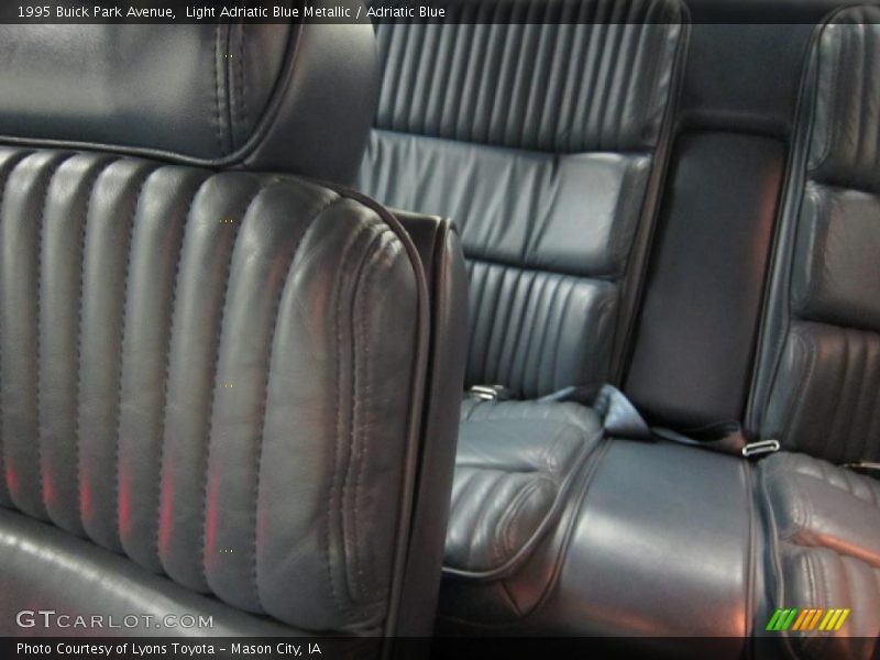 Light Adriatic Blue Metallic / Adriatic Blue 1995 Buick Park Avenue
