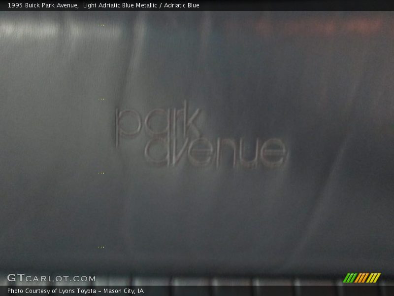 Light Adriatic Blue Metallic / Adriatic Blue 1995 Buick Park Avenue