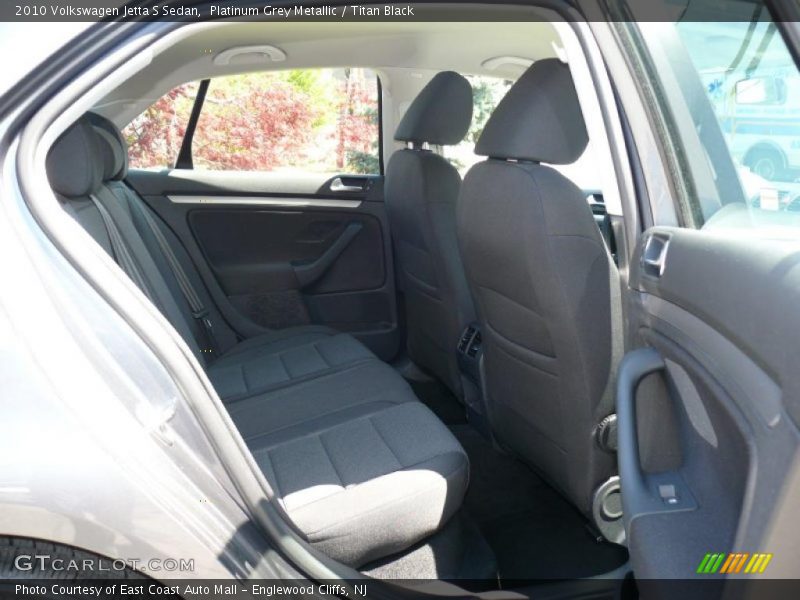 Platinum Grey Metallic / Titan Black 2010 Volkswagen Jetta S Sedan