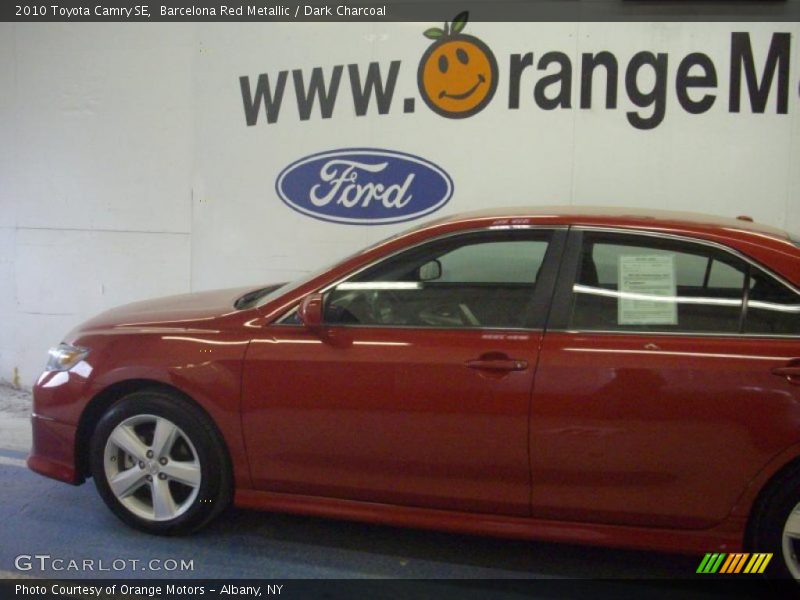 Barcelona Red Metallic / Dark Charcoal 2010 Toyota Camry SE