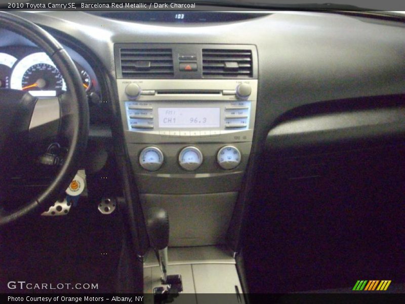 Barcelona Red Metallic / Dark Charcoal 2010 Toyota Camry SE