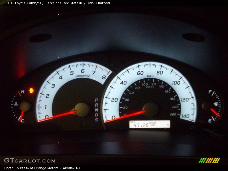 Barcelona Red Metallic / Dark Charcoal 2010 Toyota Camry SE