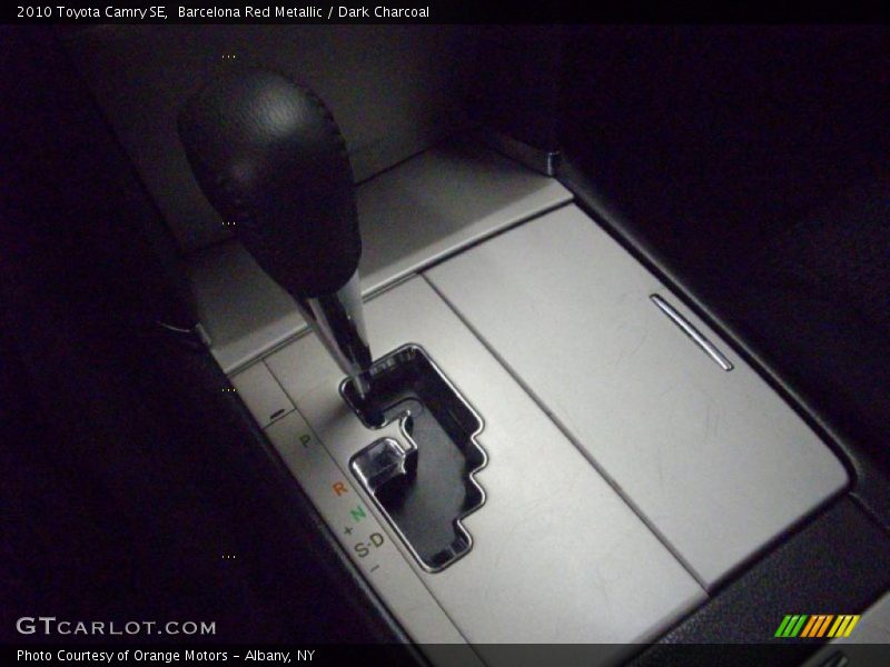 Barcelona Red Metallic / Dark Charcoal 2010 Toyota Camry SE
