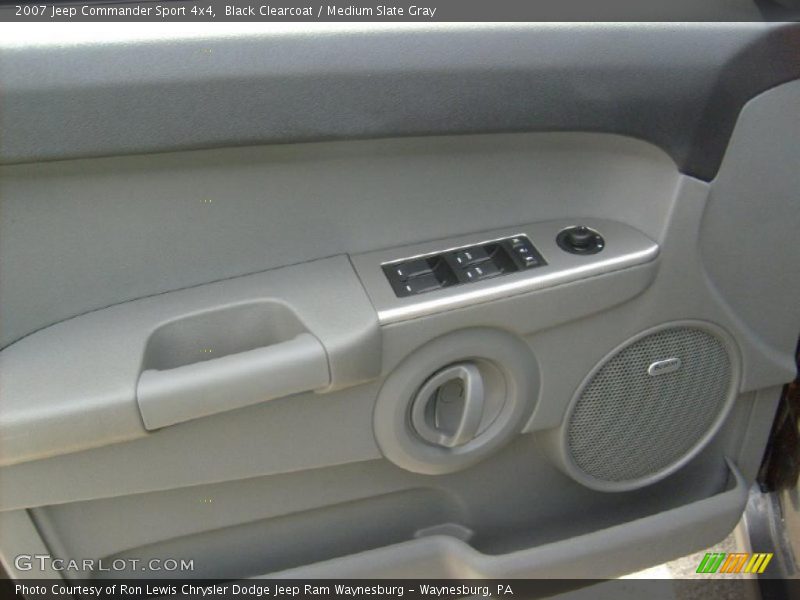 Black Clearcoat / Medium Slate Gray 2007 Jeep Commander Sport 4x4