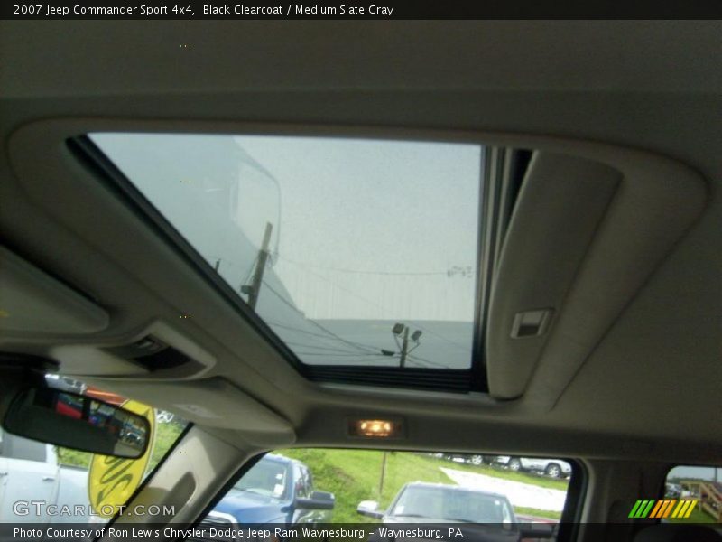 Black Clearcoat / Medium Slate Gray 2007 Jeep Commander Sport 4x4