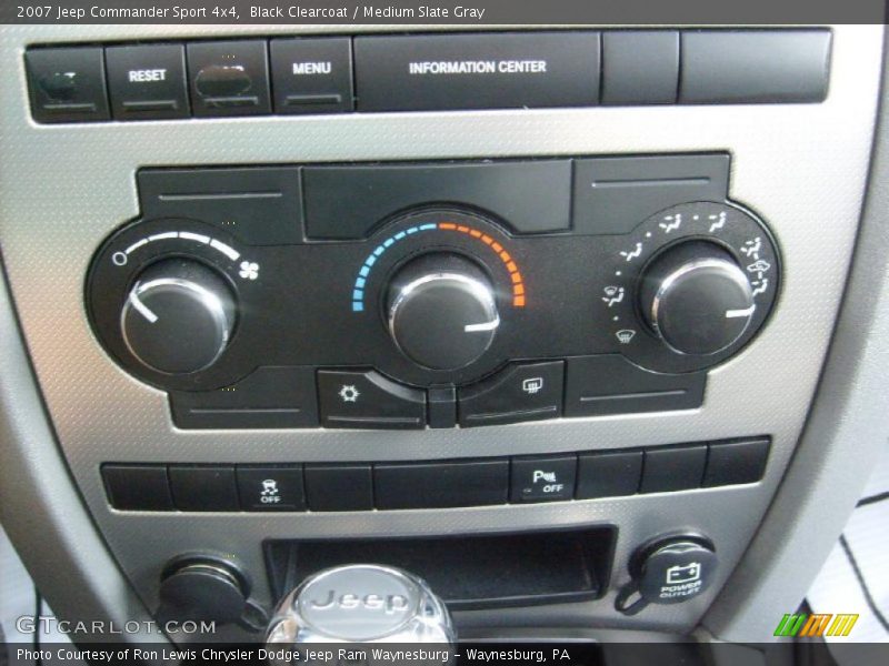 Black Clearcoat / Medium Slate Gray 2007 Jeep Commander Sport 4x4