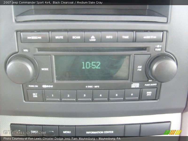 Black Clearcoat / Medium Slate Gray 2007 Jeep Commander Sport 4x4