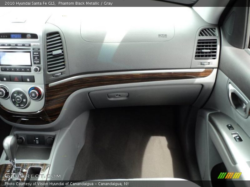 Phantom Black Metallic / Gray 2010 Hyundai Santa Fe GLS