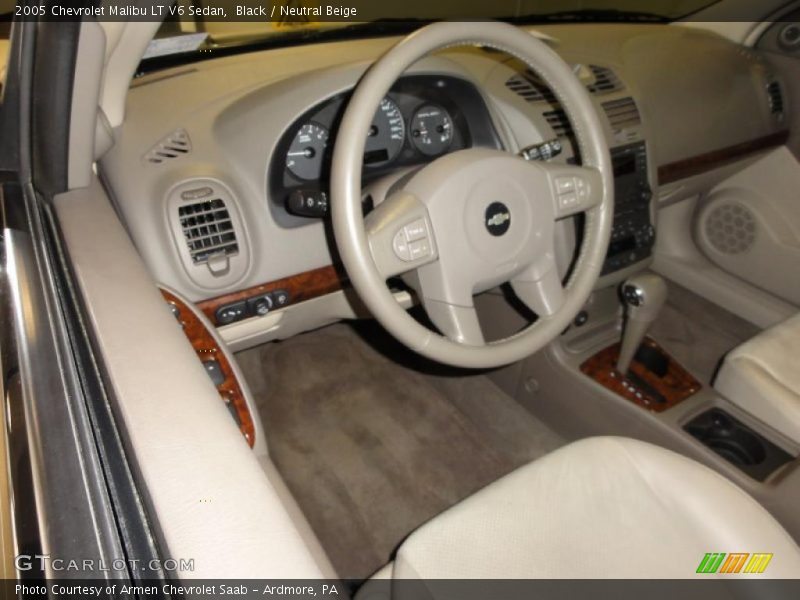 Black / Neutral Beige 2005 Chevrolet Malibu LT V6 Sedan