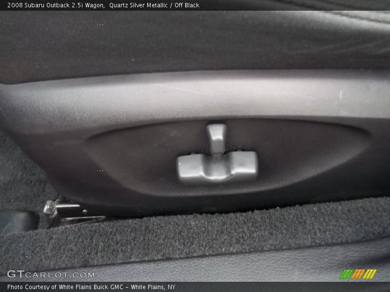 Quartz Silver Metallic / Off Black 2008 Subaru Outback 2.5i Wagon