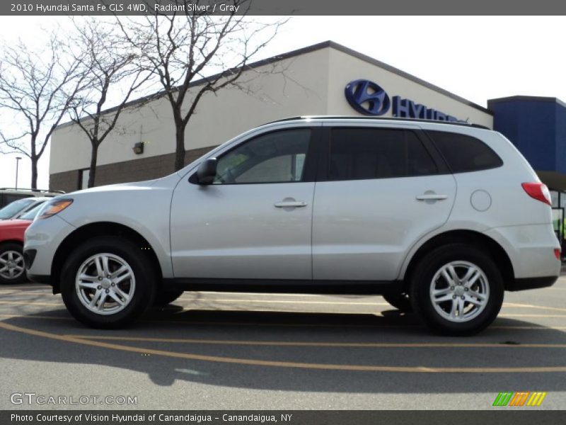 Radiant Silver / Gray 2010 Hyundai Santa Fe GLS 4WD