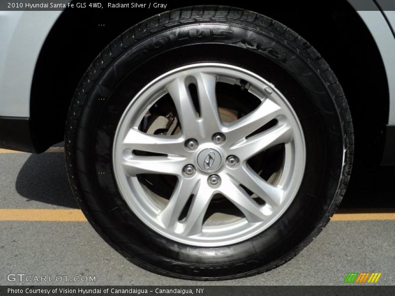 Radiant Silver / Gray 2010 Hyundai Santa Fe GLS 4WD