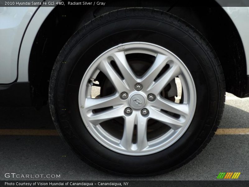 Radiant Silver / Gray 2010 Hyundai Santa Fe GLS 4WD