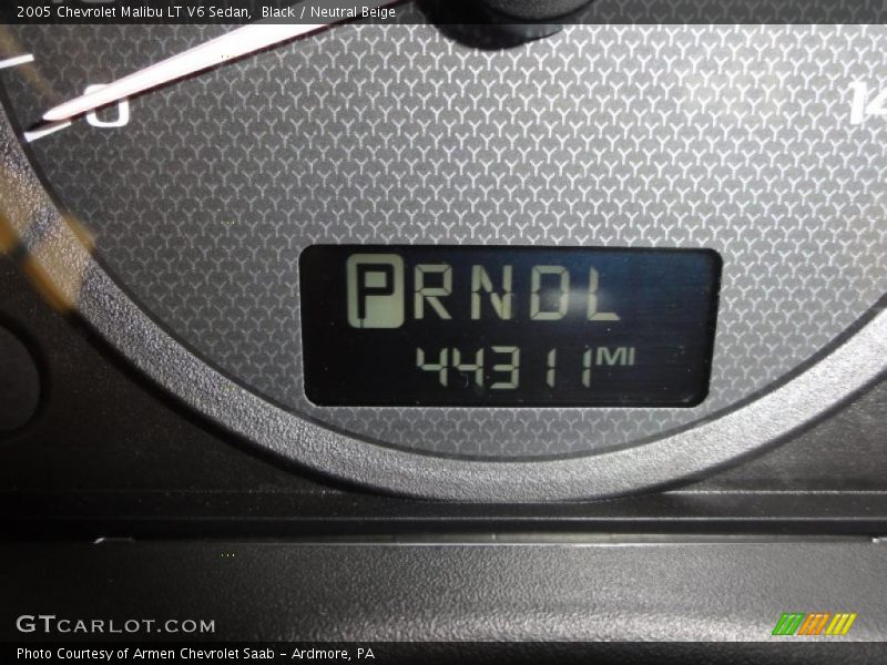 Black / Neutral Beige 2005 Chevrolet Malibu LT V6 Sedan