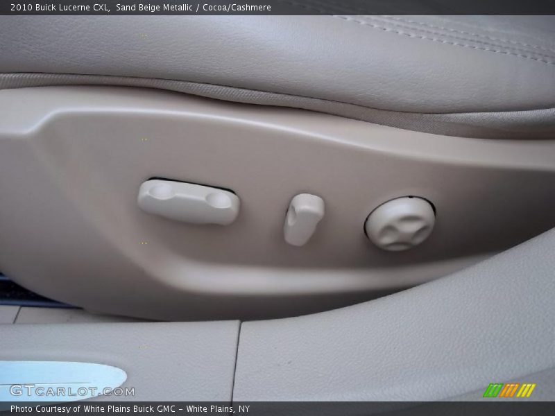 Sand Beige Metallic / Cocoa/Cashmere 2010 Buick Lucerne CXL