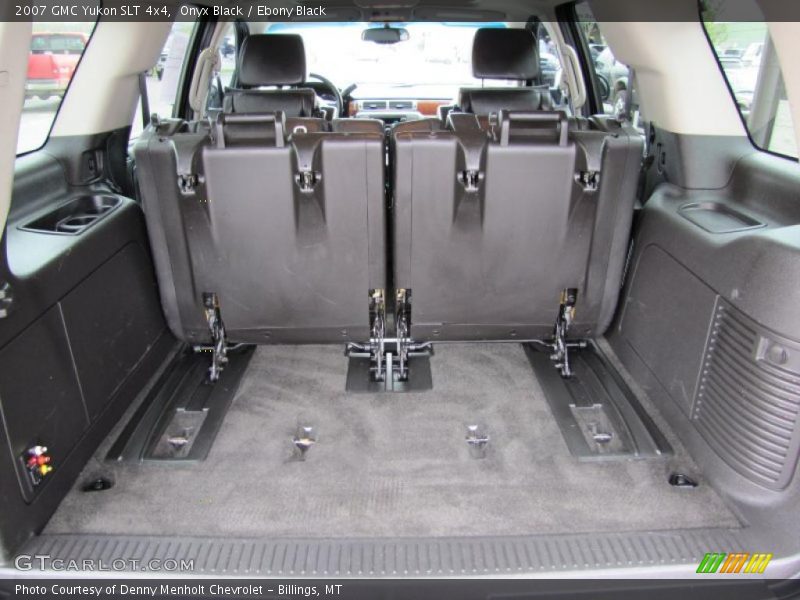  2007 Yukon SLT 4x4 Trunk