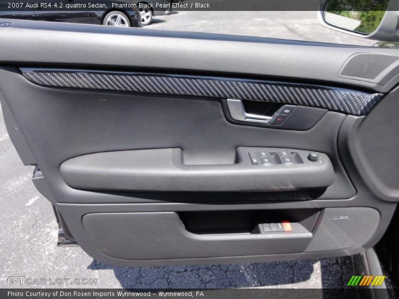 Door Panel of 2007 RS4 4.2 quattro Sedan