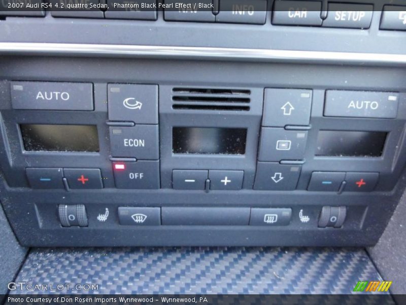 Controls of 2007 RS4 4.2 quattro Sedan