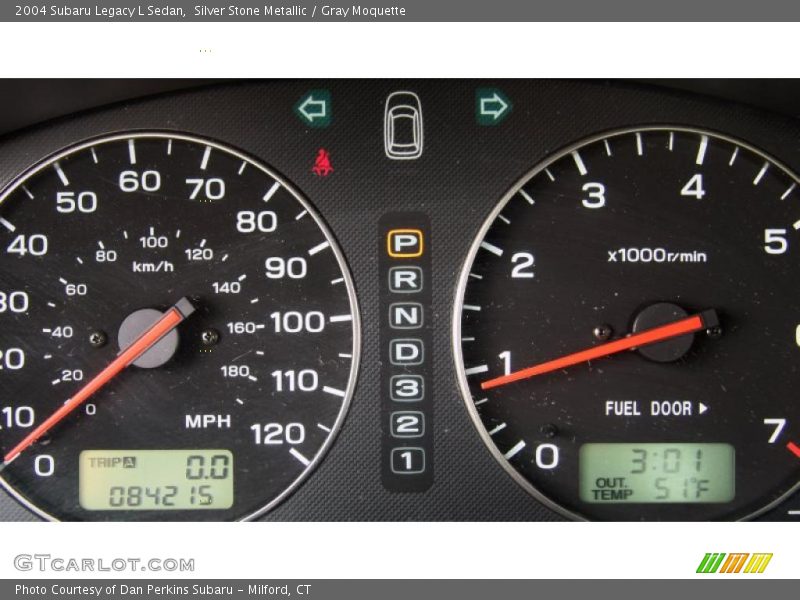 Silver Stone Metallic / Gray Moquette 2004 Subaru Legacy L Sedan
