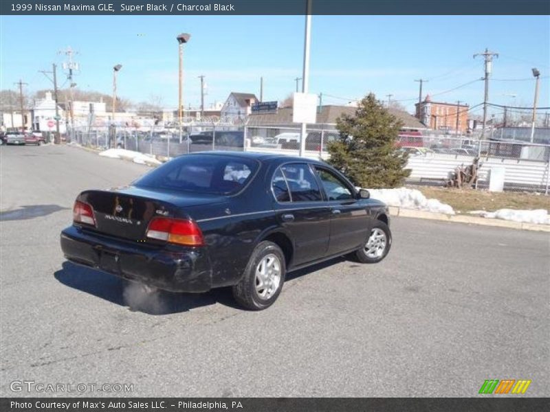 Super Black / Charcoal Black 1999 Nissan Maxima GLE