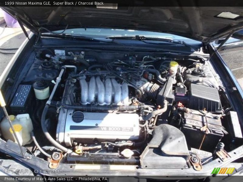 Super Black / Charcoal Black 1999 Nissan Maxima GLE