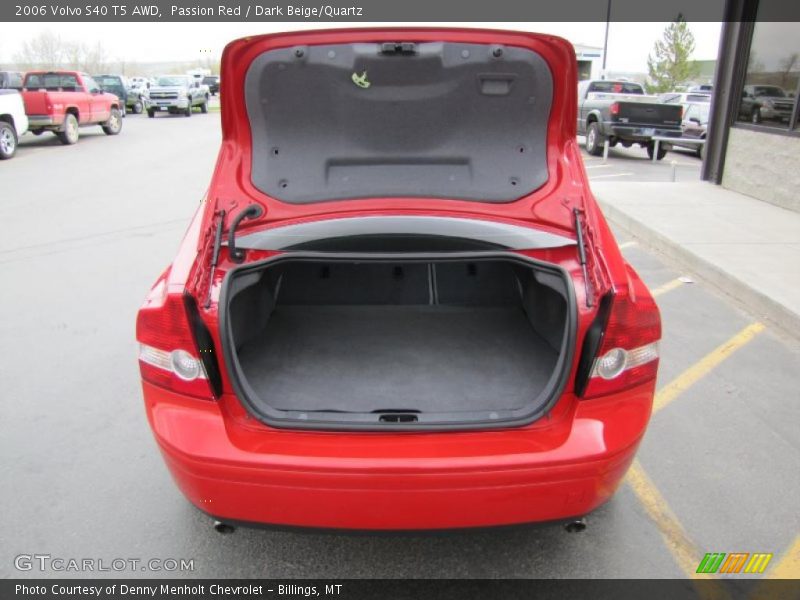  2006 S40 T5 AWD Trunk